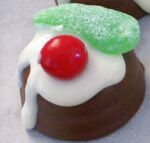 Simple chocolate party favors to make for Christmas. See my tutorial here. Chocolate party favor